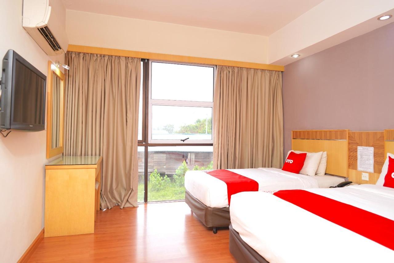 Oyo 89866 Houz Inn Bintulu Buitenkant foto