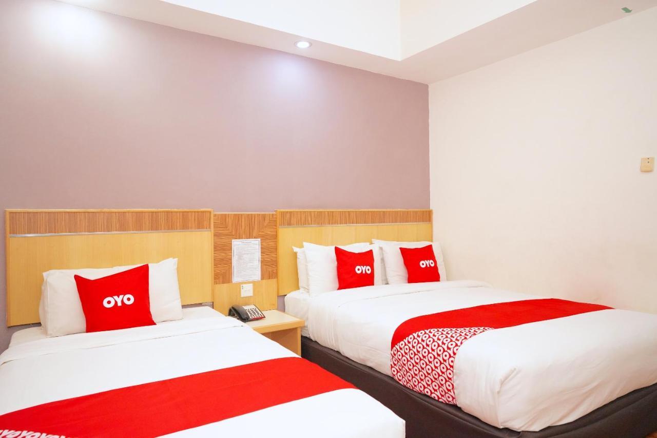 Oyo 89866 Houz Inn Bintulu Buitenkant foto