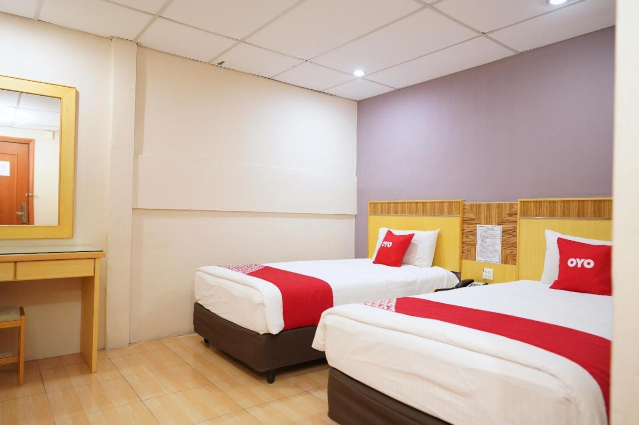 Oyo 89866 Houz Inn Bintulu Buitenkant foto