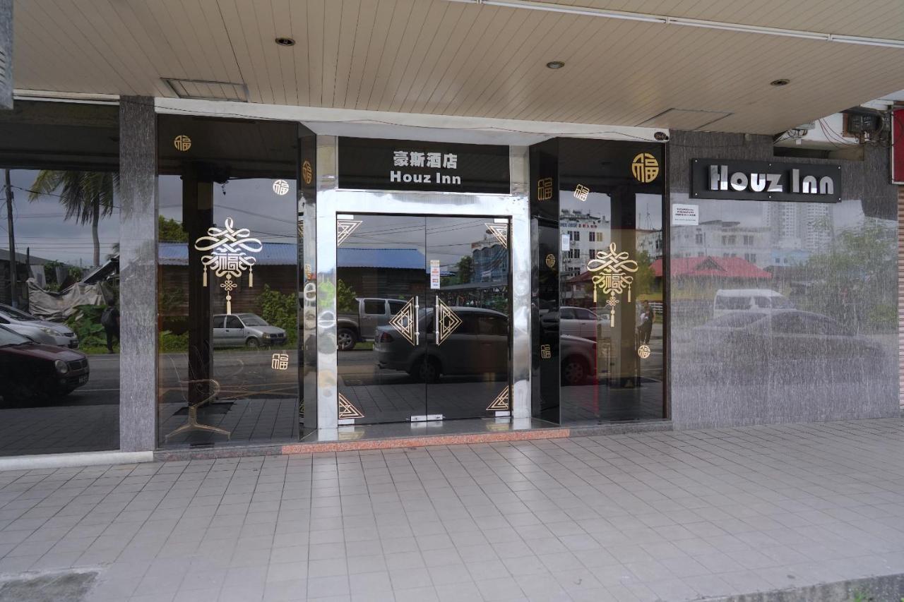 Oyo 89866 Houz Inn Bintulu Buitenkant foto